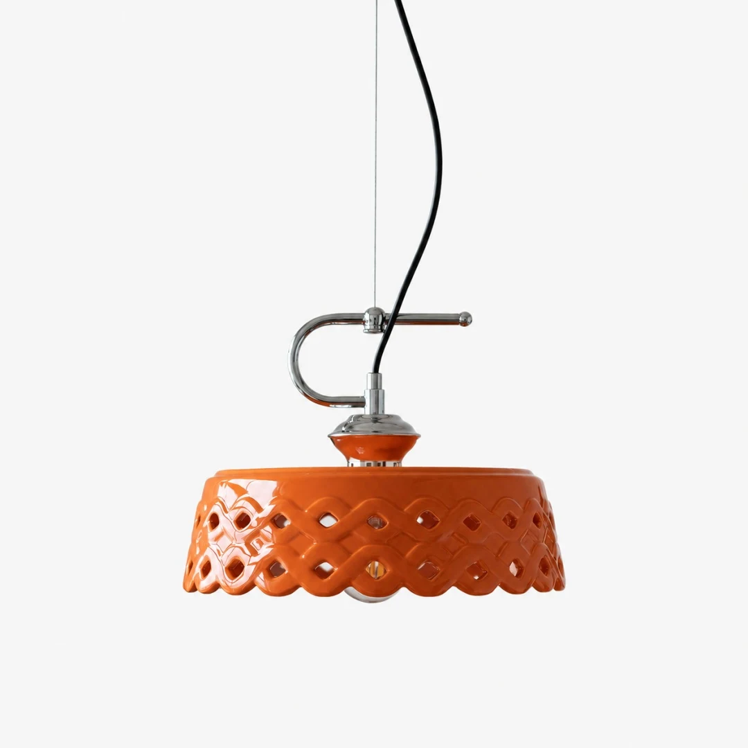 Lampada a sospensione in ceramica arancione, paralume completo (vista completa)